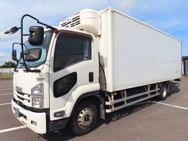 Forward Refrigerator & Freezer Truck_1