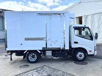 HINO Dutro Refrigerator & Freezer Truck 2RG-XZC605M 2020 228,145km_4