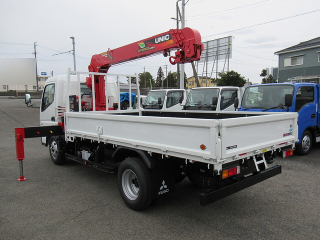Canter Truck (With 4 Steps Of Cranes)_2