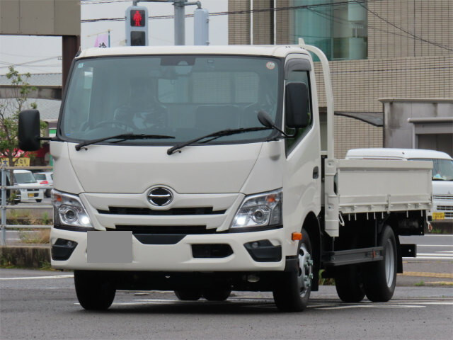 HINO Dutro Flat Body 2WG-XZU713M 2025 1,000km
