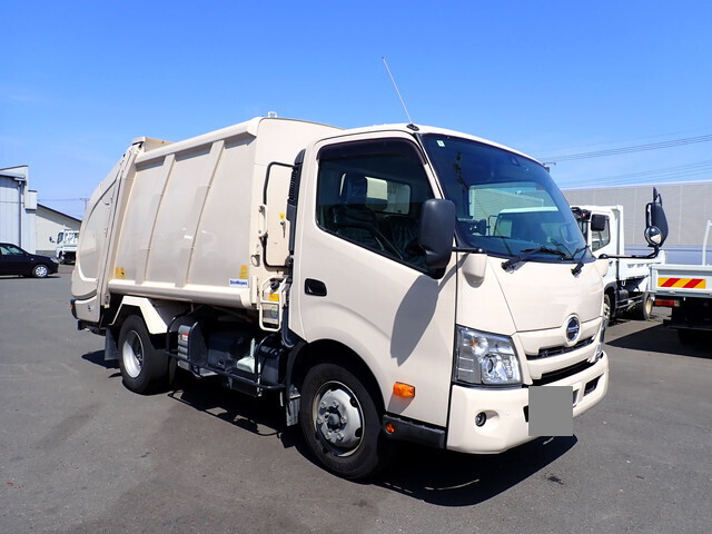 Dutro Garbage Truck_1