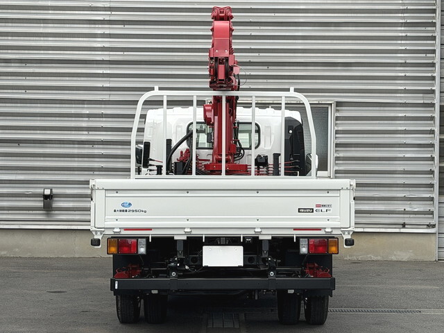 Elf Truck (With 6 Steps Of Cranes)_2