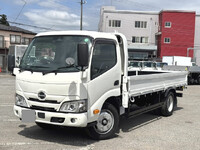 HINO Dutro Flat Body 2RG-XZU655M 2022 83,331km_1