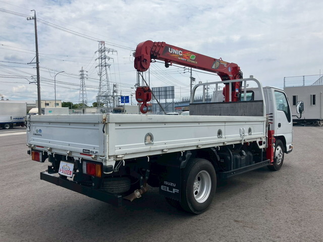 Elf Truck (With 4 Steps Of Cranes)_2