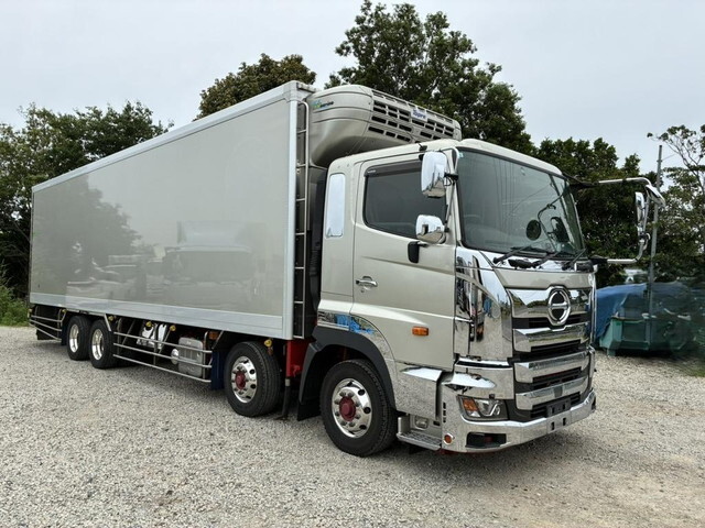 Profia Refrigerator & Freezer Truck_1