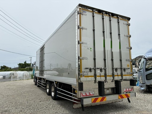 Profia Refrigerator & Freezer Truck_2