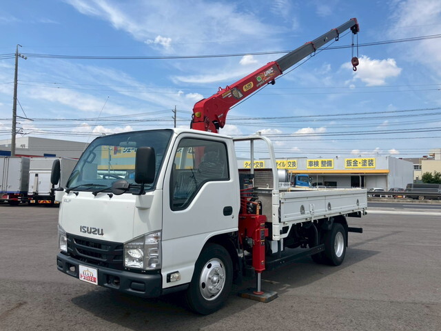 Elf Truck (With 4 Steps Of Cranes)_1