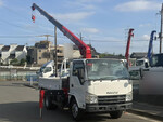 Elf Truck (With 4 Steps Of Cranes)