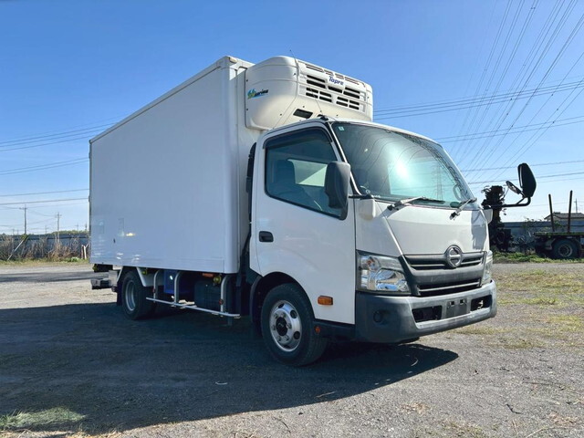 HINO Dutro Refrigerator & Freezer Truck TPG-XZU712M 2018 82,038km_1