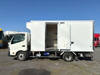 HINO Dutro Refrigerator & Freezer Truck TPG-XZU712M 2018 82,038km_7