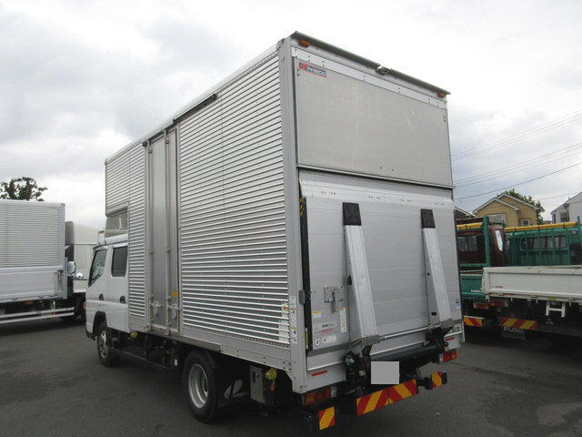 Canter Aluminum Van_2