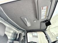 ISUZU Elf Bottle Van TRG-NPR85AN 2017 182,464km_32