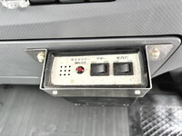 ISUZU Elf Bottle Van TRG-NPR85AN 2017 182,464km_33