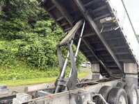 UD TRUCKS Quon Dump QPG-CD5ZL 2016 636,000km_9