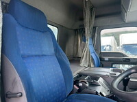 ISUZU Giga Trailer Head QKG-EXD52AD 2012 542,000km_29