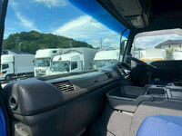 ISUZU Giga Trailer Head QKG-EXD52AD 2012 542,000km_35