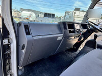 ISUZU Elf Aluminum Van TKG-NPR85AN 2014 292,217km_39