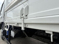MAZDA Titan Truck (With 3 Steps Of Cranes) PA-LPR81R 2006 77,000km_17