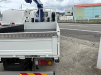 MAZDA Titan Truck (With 3 Steps Of Cranes) PA-LPR81R 2006 77,000km_24