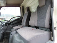 ISUZU Elf Aluminum Van TRG-NLR85AN 2018 236,000km_13