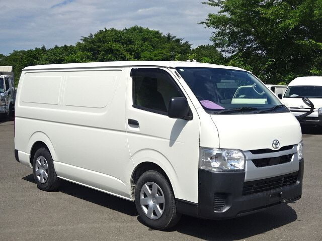 TOYOTA Hiace Refrigerator & Freezer Truck 3DF-GDH201V 2022 144,000km_1