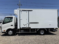 HINO Dutro Refrigerator & Freezer Truck 2RG-XZU712M 2021 224,746km_5