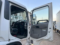 UD TRUCKS Condor Aluminum Van TKG-MK38L 2016 260,966km_27
