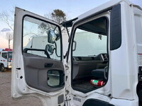 UD TRUCKS Condor Aluminum Van TKG-MK38L 2016 260,966km_37