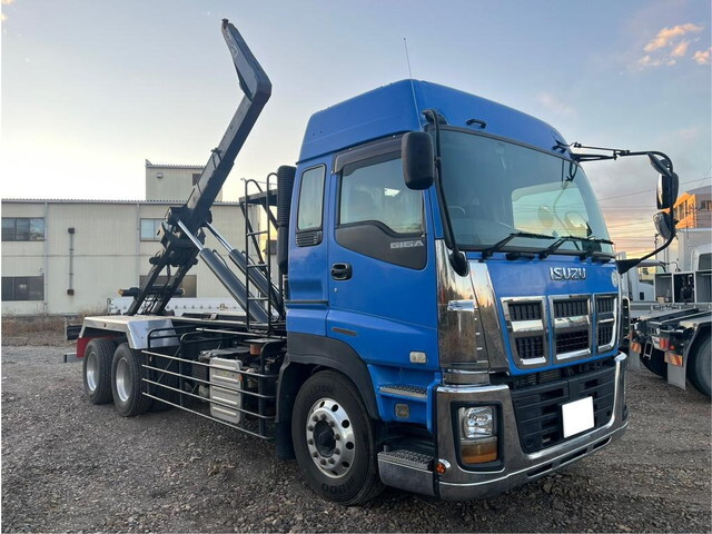 Giga Container Carrier Truck_1