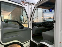 HINO Dutro Panel Van TKG-XZU710M 2014 195,233km_38