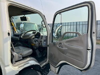 TOYOTA Toyoace Reefer Van BKG-XZU504 2011 179,258km_38