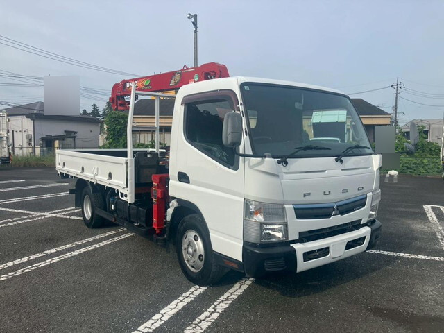 Canter Truck (With 4 Steps Of Cranes)_1