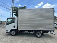 ISUZU Elf Aluminum Van TRG-NLR85AN 2015 263,000km_4