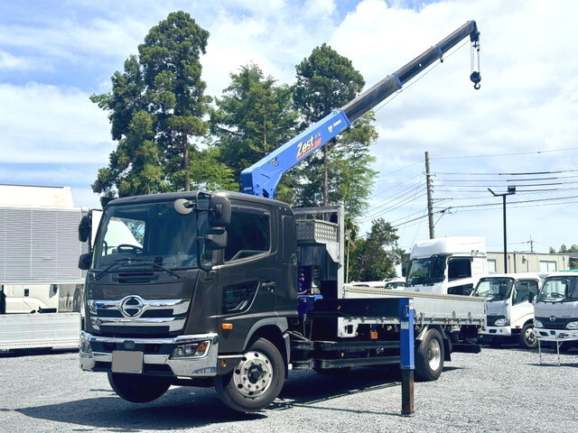 Ranger Truck (With 4 Steps Of Cranes)_1