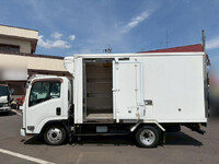 ISUZU Elf Refrigerator & Freezer Truck TPG-NLR85AN 2015 172,293km_6
