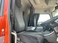 UD TRUCKS Quon Trailer Head QKG-GK6XAB 2015 696,900km_15