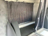 UD TRUCKS Quon Trailer Head QKG-GK6XAB 2015 696,900km_18