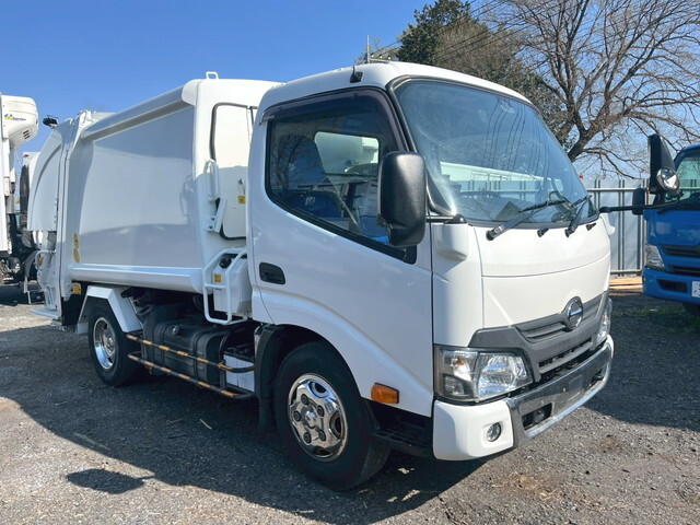 HINO Dutro Garbage Truck TPG-XZU600X 2018 205,469km