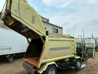 ISUZU Elf Garbage Truck PDG-NKR85YN 2010 215,264km_23