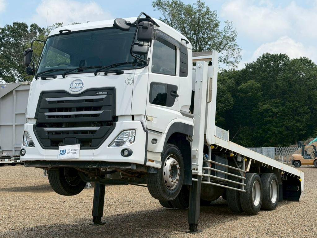 UD TRUCKS Quon Self Loader 2PG-CW5BL 2019 32,000km