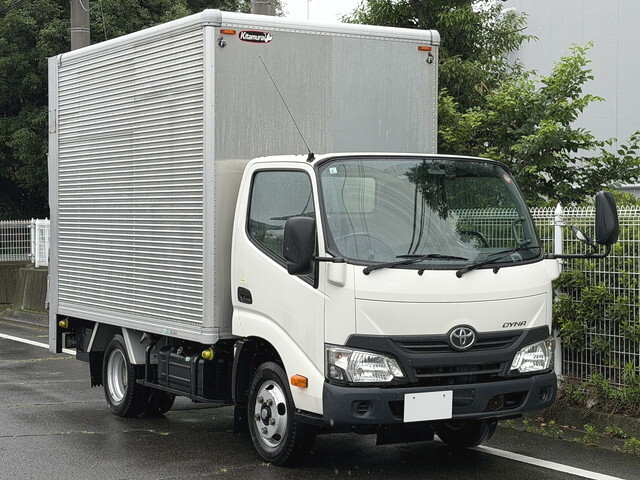 TOYOTA Dyna Aluminum Van TPG-XZU605 2018 176,000km