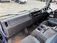 ISUZU Forward Flat Body QDG-FVZ34U2 2013 416,740km_32