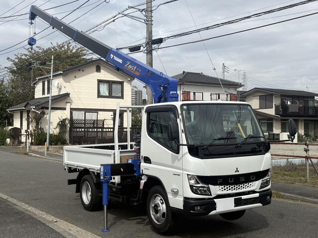 Canter Truck (With 4 Steps Of Cranes)_1