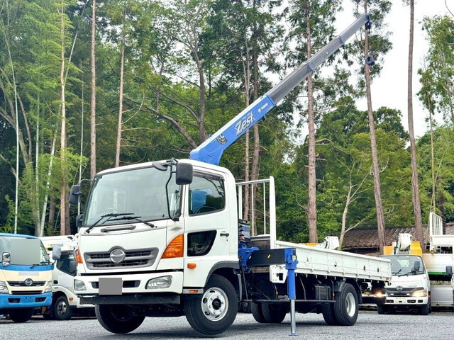 Ranger Truck (With 4 Steps Of Cranes)_1