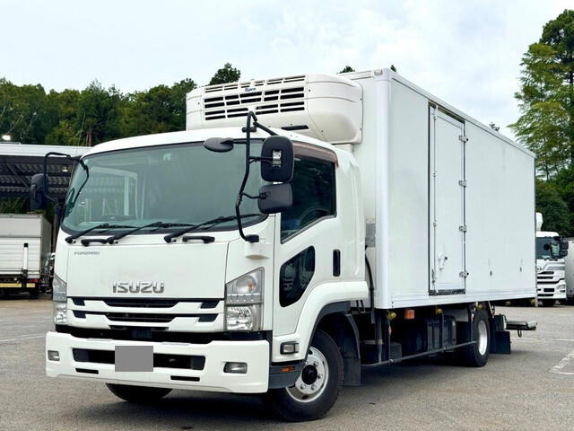 ISUZU Forward Refrigerator & Freezer Truck TKG-FRR90T2 2017 429,005km
