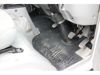 HINO Dutro Double Cab TKG-XZU655M 2014 166,000km_32