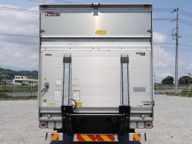 Forward Aluminum Van_2