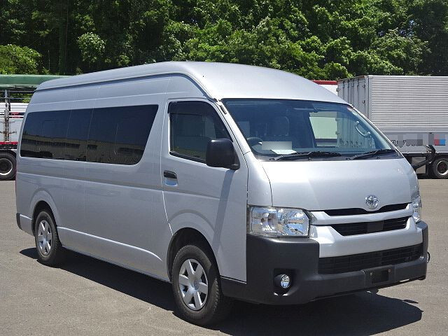TOYOTA Hiace Bus 3BF-TRH228B 2021 20,000km