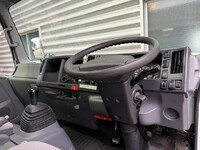 ISUZU Elf Aluminum Van TRG-NPR85AN 2017 206,000km_17