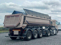 UD TRUCKS Quon Trailer Head QPG-GK5XAD 2017 535,000km_2